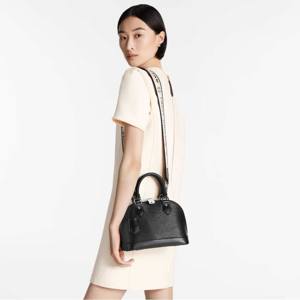 @Price Firm@ Brand new Louis Vuitton Alma BB Epi Noir